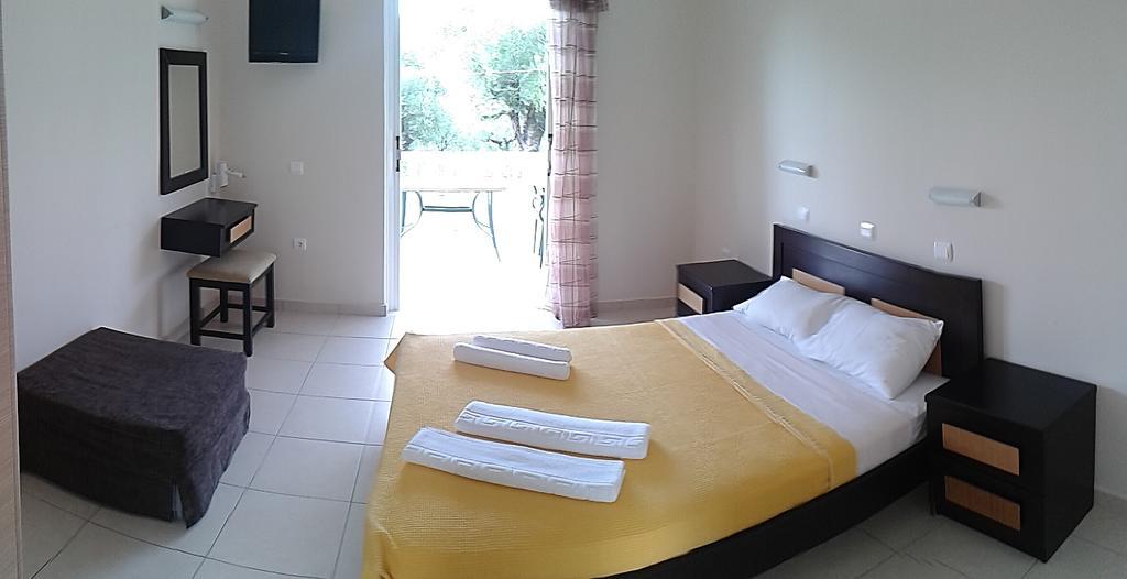 Pouliezos Koklanis Zante Apartments アリケス エクステリア 写真