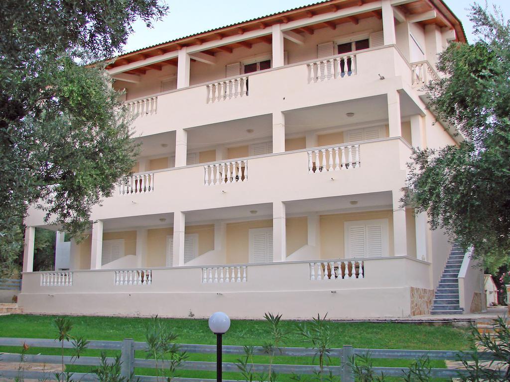 Pouliezos Koklanis Zante Apartments アリケス エクステリア 写真