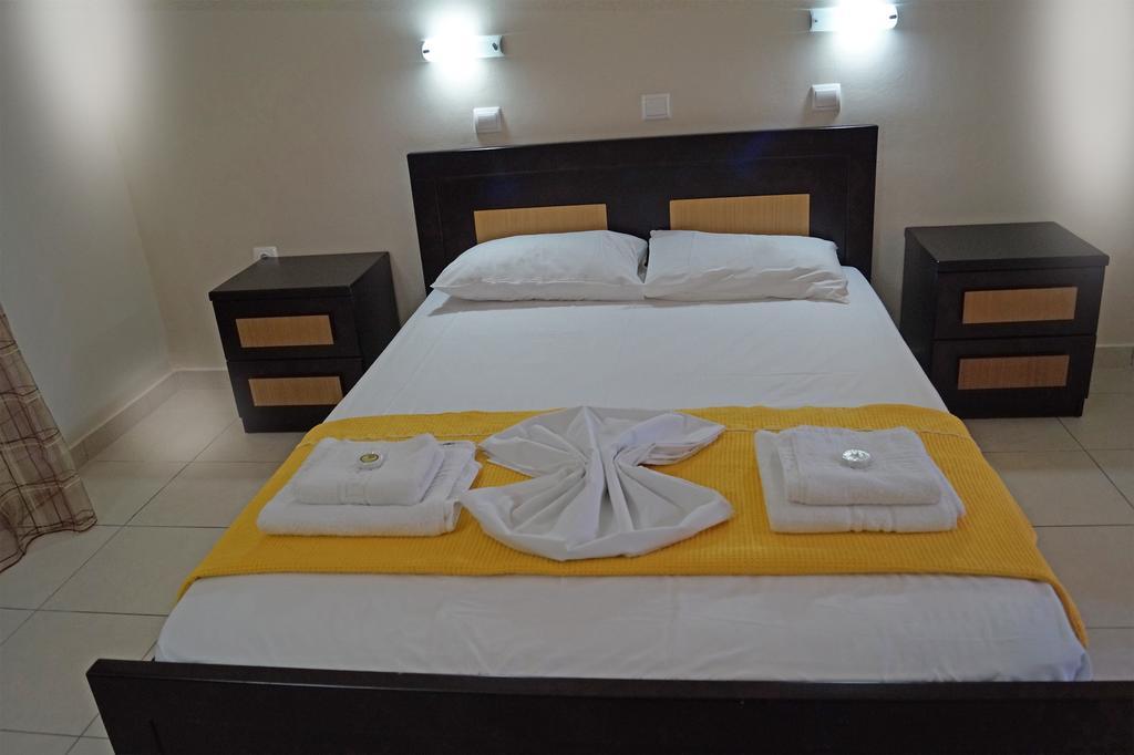 Pouliezos Koklanis Zante Apartments アリケス エクステリア 写真