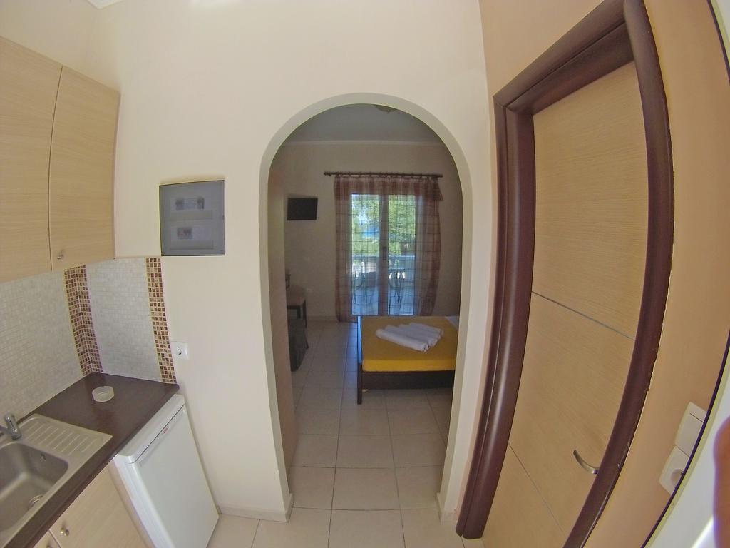 Pouliezos Koklanis Zante Apartments アリケス エクステリア 写真